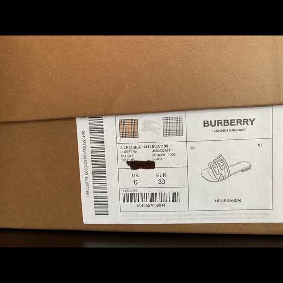 I bought the shoes too small. - Picture 4 of 4